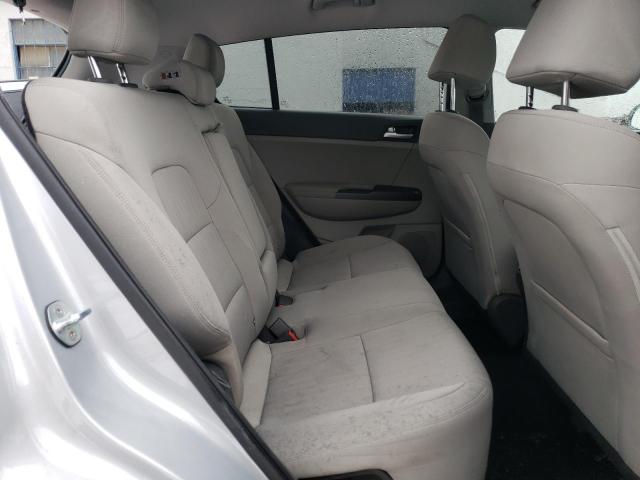 KNDPMCAC4K7608305 KIA Sportage Lx