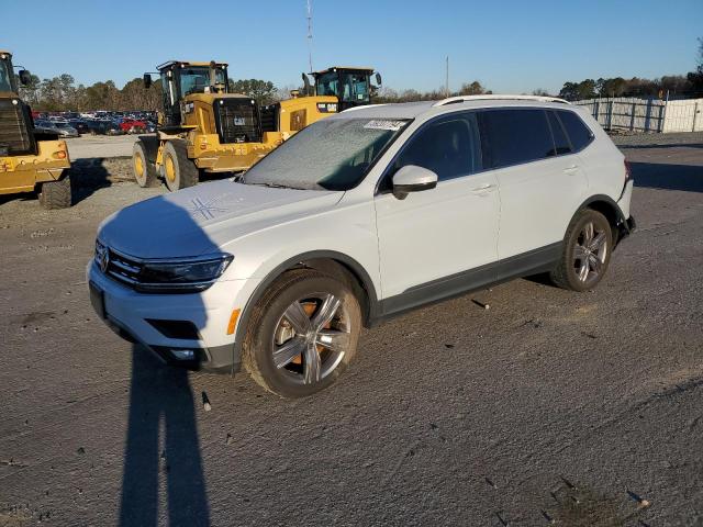 2018 Volkswagen Tiguan Sel Premium მანქანა იყიდება აუქციონზე, vin: 3VV4B7AXXJM168180, აუქციონის ნომერი: 39207794