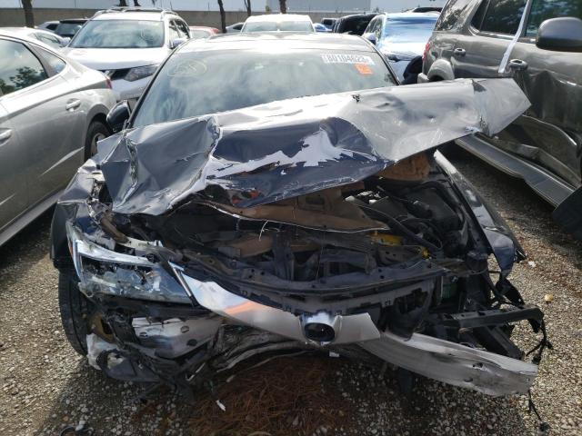19UDE2F77HA003021 Acura Ilx Premium