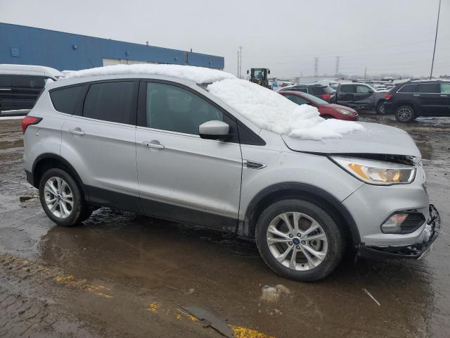 1FMCU9GD1KUC51552 Ford ESCAPE SE