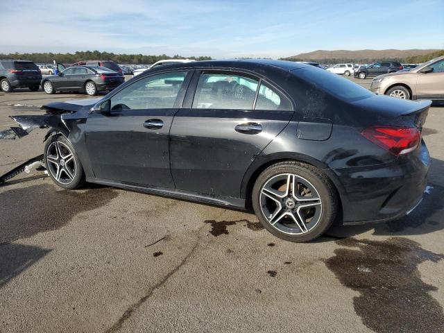 W1K3G4FB2LJ210452 Mercedes-Benz A 220 4matic
