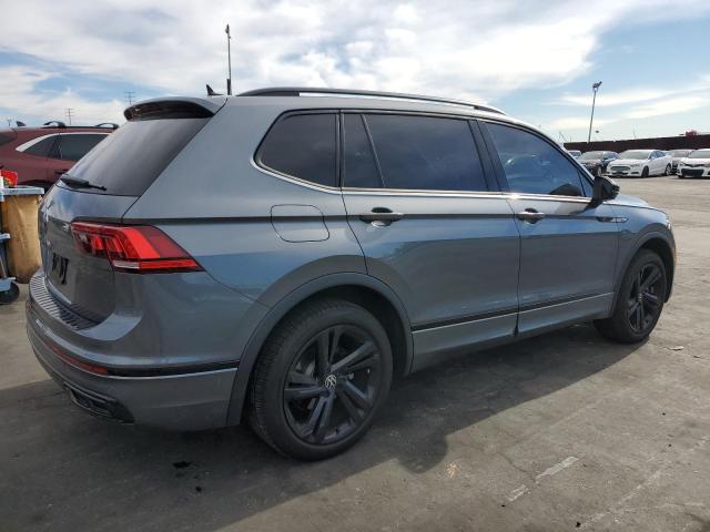 3VVCB7AXXPM061943 Volkswagen Tiguan Se R-line Black