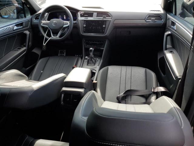 3VVCB7AXXPM061943 Volkswagen Tiguan Se R-line Black