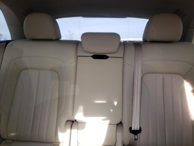 WA1BNAFY5J2244580 Audi Q5 Premium Plus