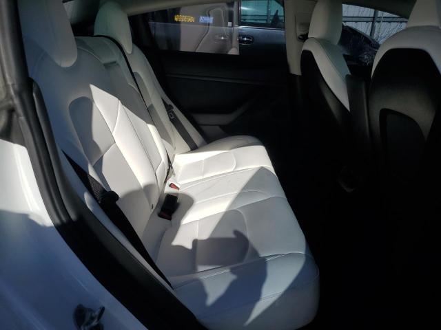 5YJ3E1EB7NF153403 Tesla MODEL 3
