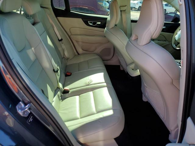 7JR102FK8MG102329 Volvo S60 T5 Momentum