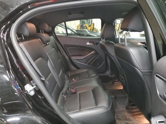 WDCTG4GB0JJ500723 Mercedes-Benz Gla 250 4matic