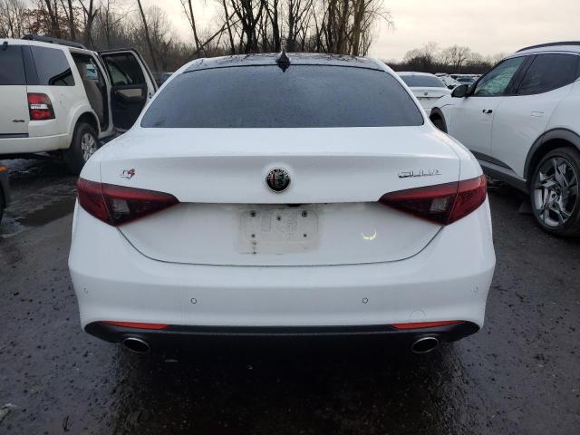 ZARFAEDN5J7579320 Alfa Romeo Giulia Q4