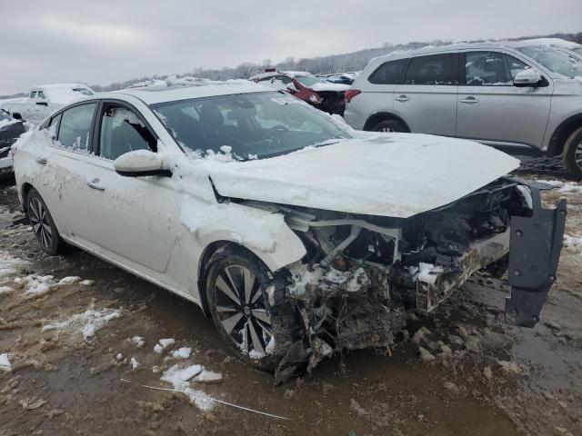 1N4BL4DV3NN301844 Nissan ALTIMA SV