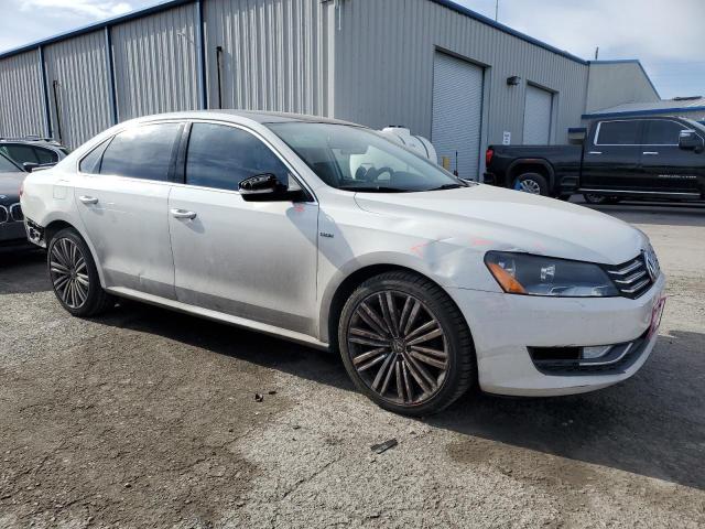 1VWBT7A30FC080664 Volkswagen PASSAT SE