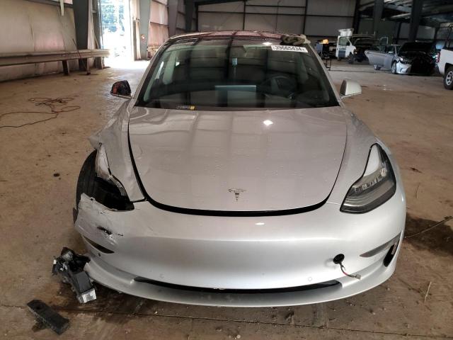 5YJ3E1EA9JF043034 Tesla MODEL 3