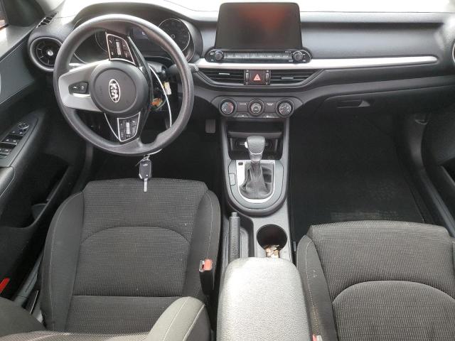3KPF24AD8ME391621 KIA FORTE FE