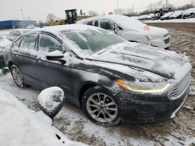 3FA6P0LU5KR147623 Ford FUSION SE
