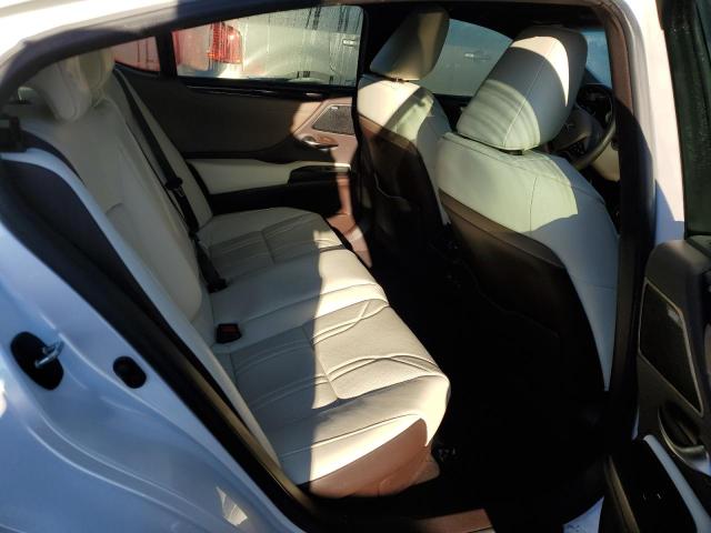 58AFA1C15MU004646 Lexus Es 300h Ultra Luxury