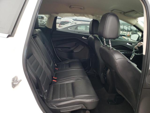 1FMCU9J9XHUA28195 Ford Escape Titanium