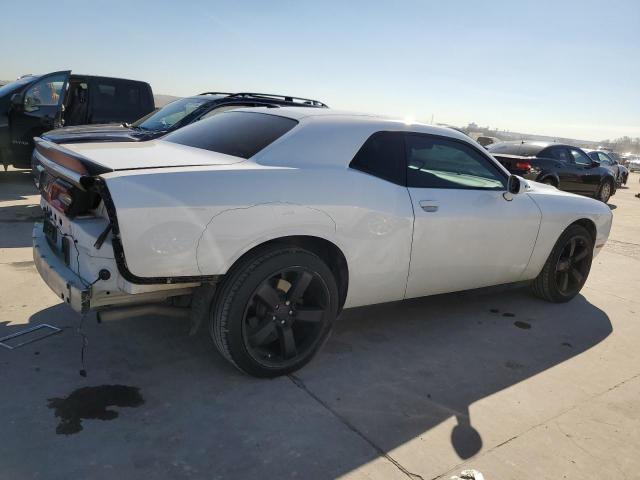 2C3CDZAG0GH137726 Dodge Challenger Sxt