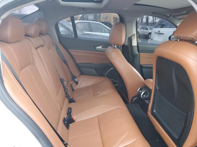ZARFAEDN5J7579320 Alfa Romeo Giulia Q4