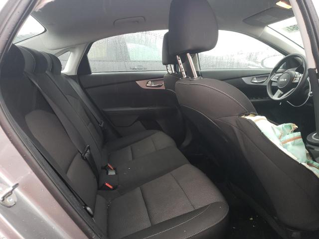 3KPF24ADXPE685963 KIA FORTE LX