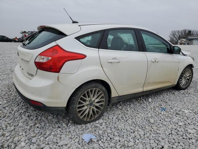 1FADP3N2XEL231055 Ford Focus Titanium