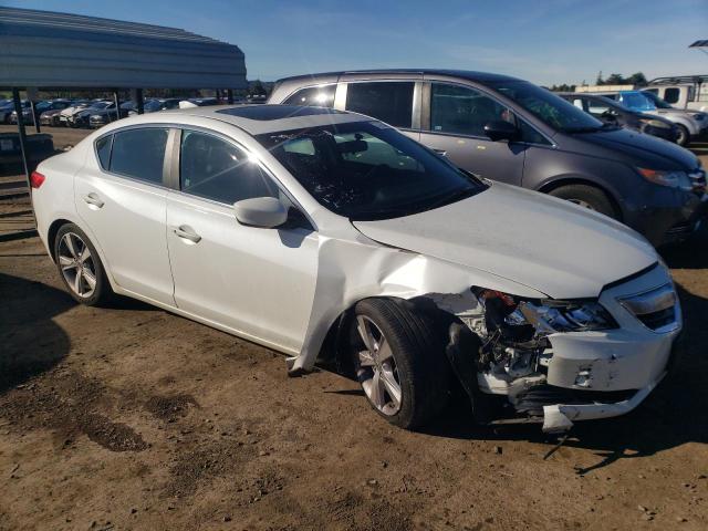 19VDE1F35EE000688 Acura ILX 20