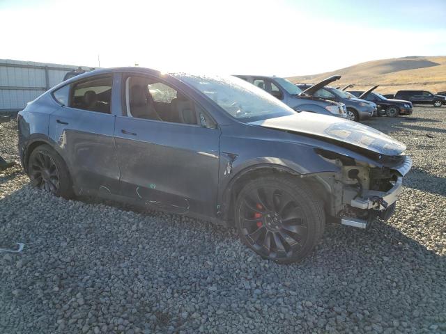 7SAYGDEF2NF555868 Tesla Model Y
