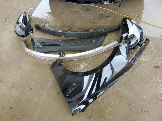 5YJ3E1EB8NF233504 Tesla MODEL 3
