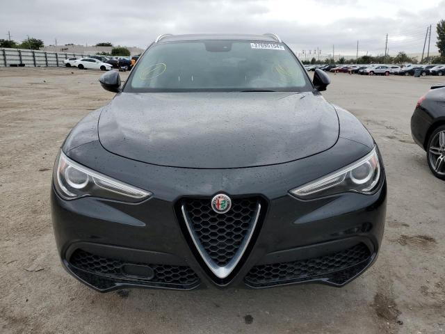 ZASFAKAN3J7B61925 Alfa Romeo Stelvio