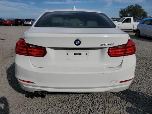 WBA3A5C55FF608680 BMW 328 I