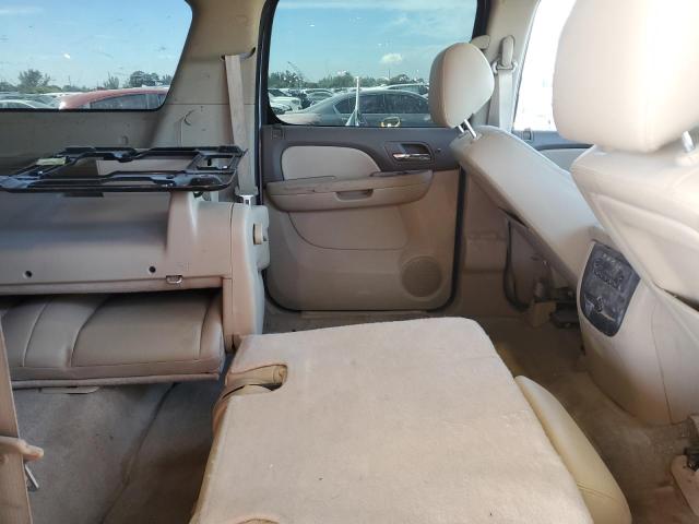 1GNSCJE05ER229671 Chevrolet Suburban C1500 Lt