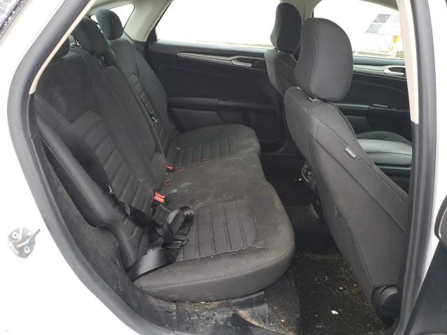 3FA6P0HD2LR165992 Ford FUSION SE