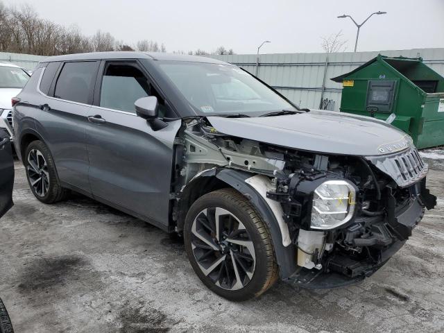 JA4J3UA82NZ004667 Mitsubishi Outlander Se