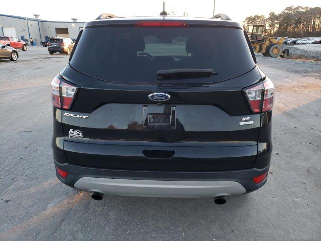 1FMCU0GD9JUB75301 Ford ESCAPE SE