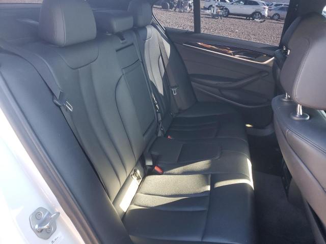 WBAJA9C59JB032994 BMW 530e