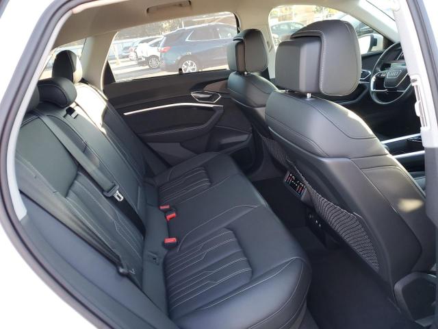 WA1VAAGE1KB024058 Audi E-tron Prestige