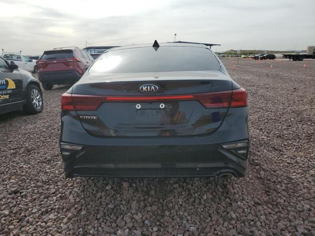 3KPF24AD8ME391621 KIA FORTE FE