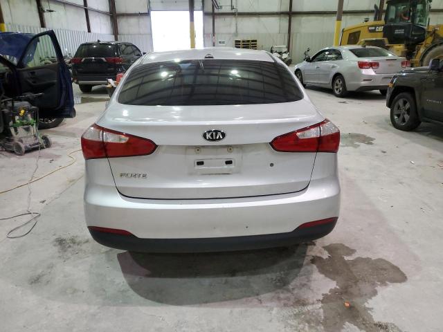 KNAFK4A69F5400808 KIA FORTE LX