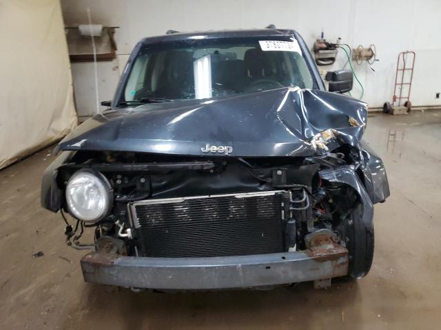 1C4NJRFB6FD354364 Jeep Patriot Latitude