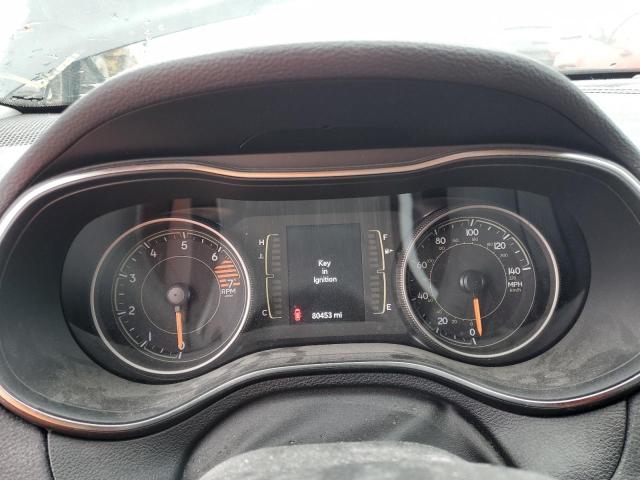 1C4PJLCB8KD266209 Jeep Cherokee Latitude