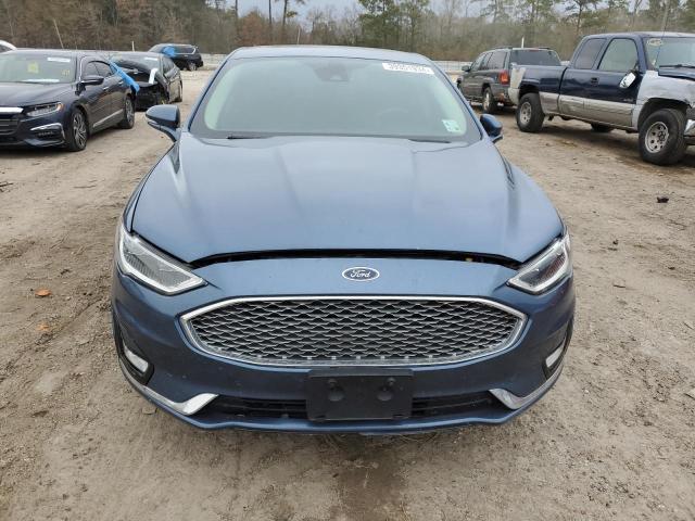3FA6P0RU3KR117902 Ford Fusion Titanium