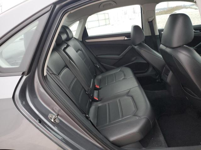 1VWAT7A37FC012101 Volkswagen PASSAT S