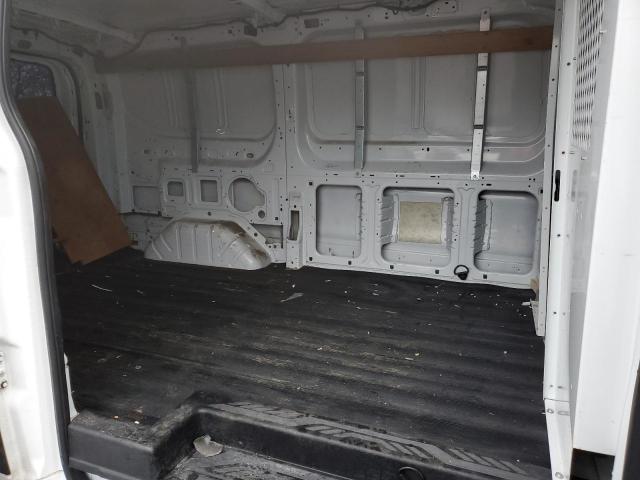 1FTNR1ZM1FKA34033 Ford Transit T-250