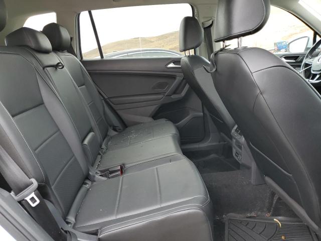 3VV2B7AX2KM032974 Volkswagen TIGUAN SE