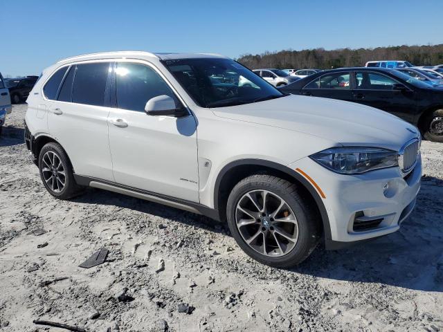 5UXKT0C5XJ0W02444 BMW X5 Xdr40e