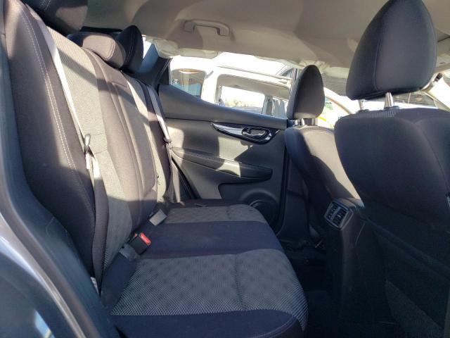 JN1BJ1CP1JW193748 Nissan Rogue Sport S