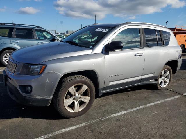 40257674 :رقم المزاد ، 1C4NJDBB4FD379157 vin ، 2015 Jeep Compass Sport مزاد بيع