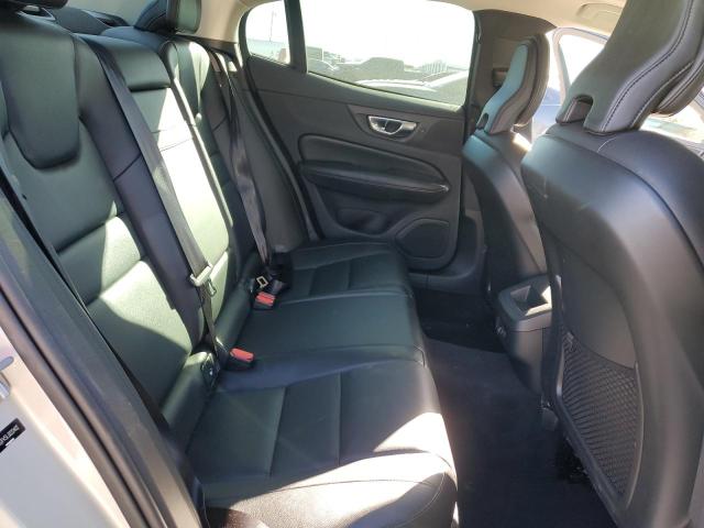 7JR102FK5LG032402 Volvo S60 T5 Momentum