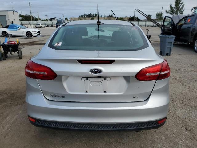 1FADP3F2XHL307487 Ford FOCUS SE