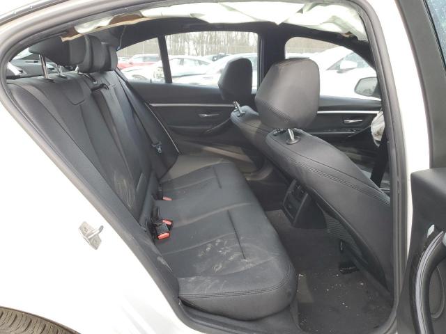 WBA8D9G53JNU68903 BMW 330 XI