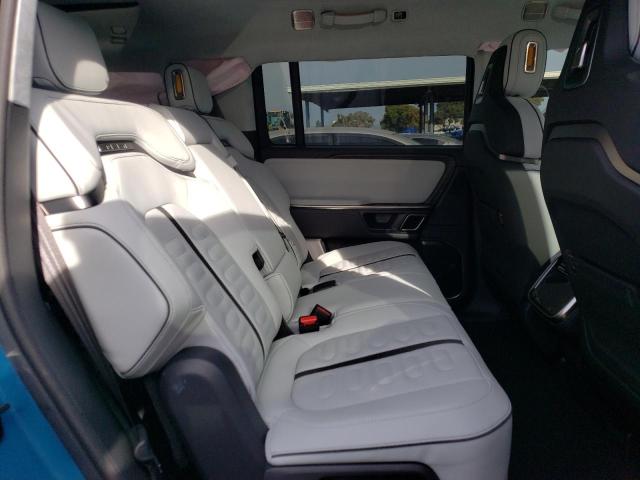 7PDSGABA3PN016697 Rivian R1s Adventure