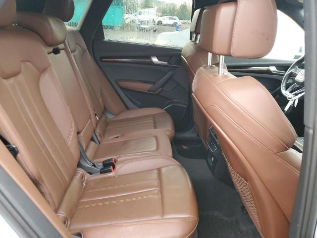 WA1BNAFY0J2024117 Audi Q5 Premium Plus